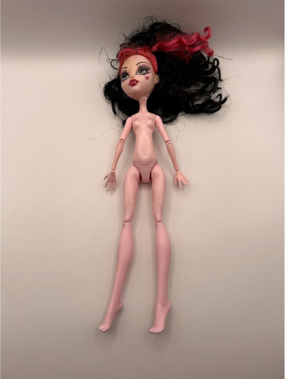 Monster High Fashion Doll Draculaura Girls Pink Black for Parts skin tone
